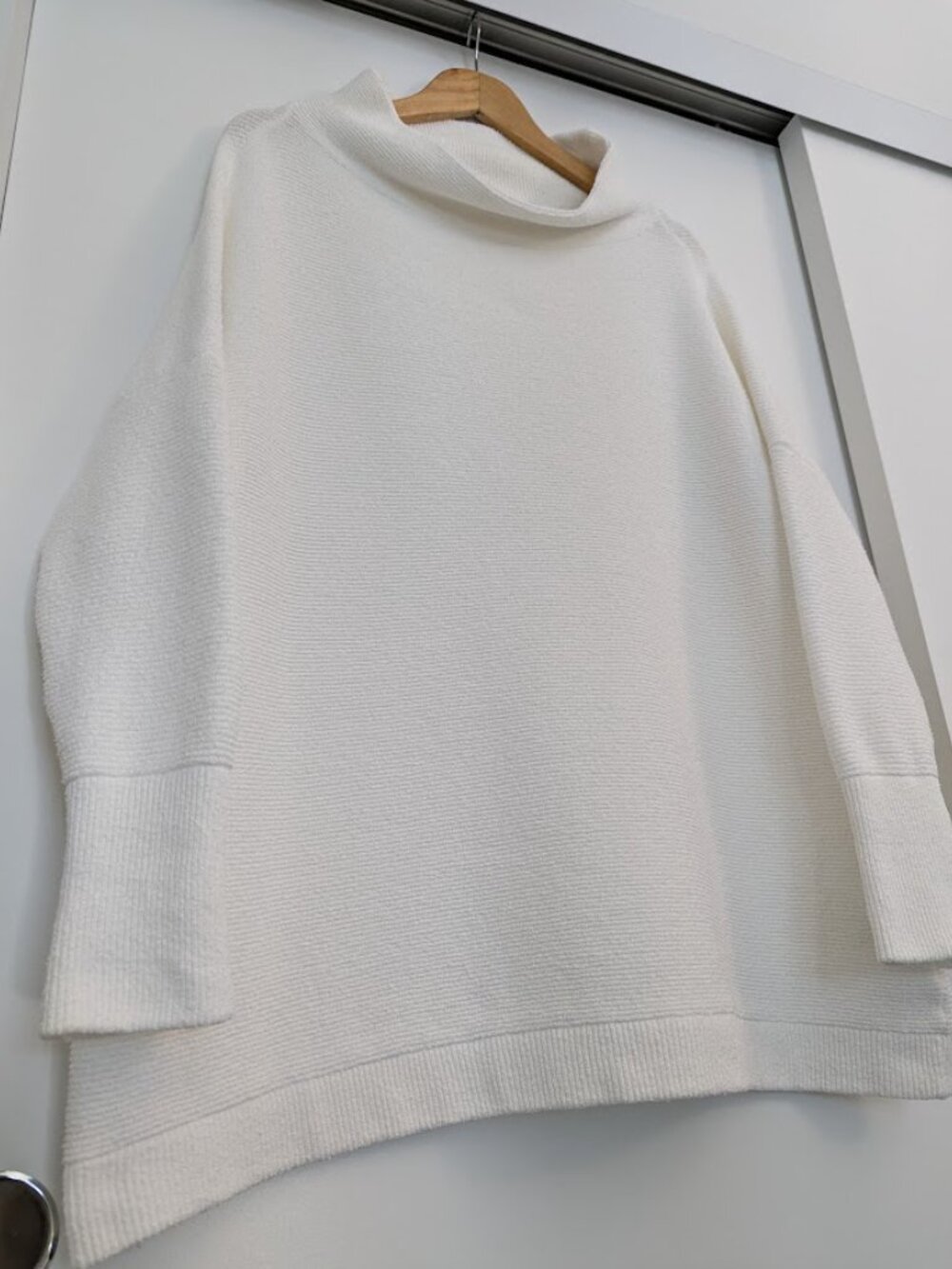 Free People White Cowl Neck Sweater Oversized Size S - Picture 6 of 10